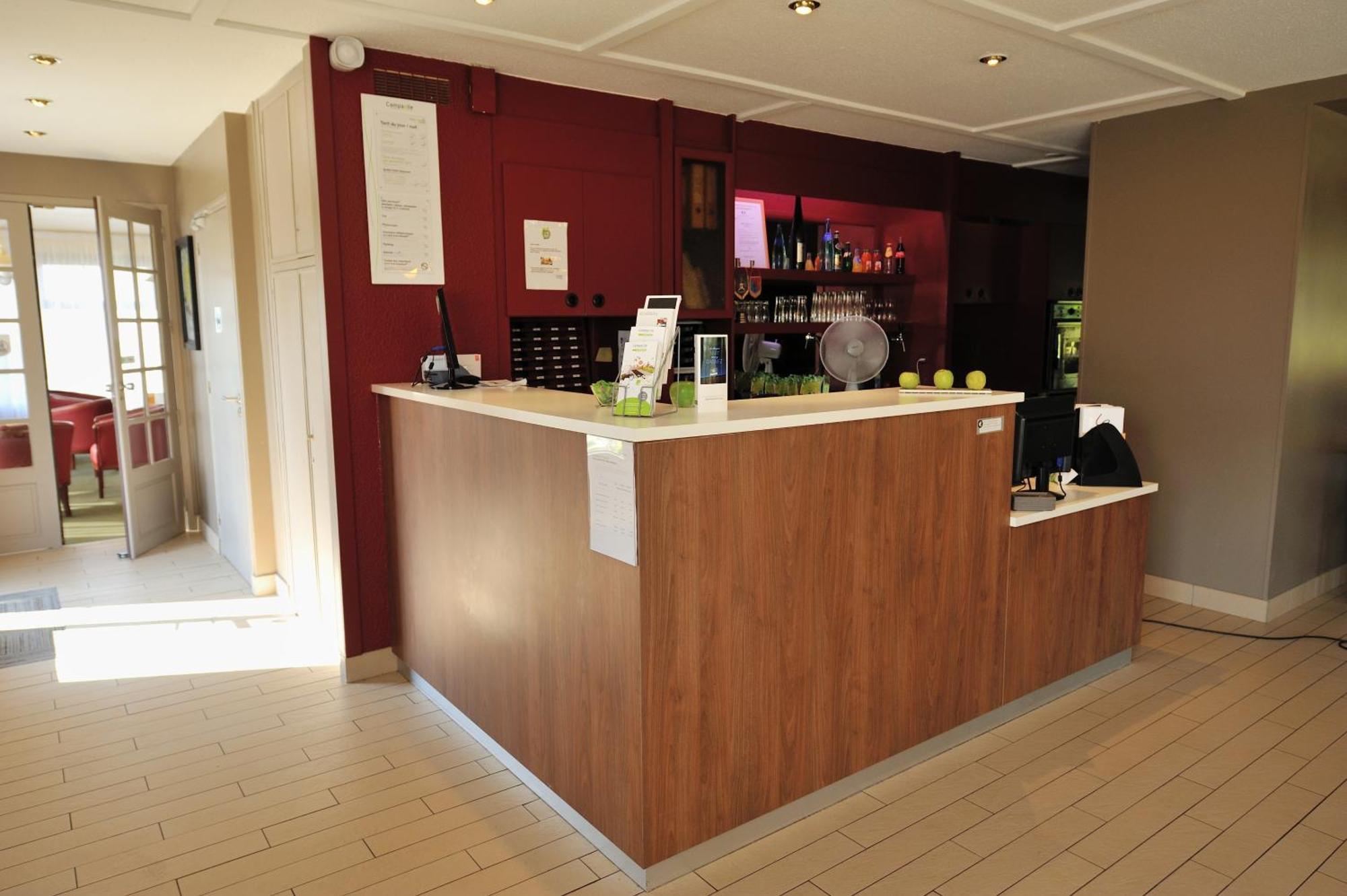Hotel De La Briere Trignac Eksteriør bilde