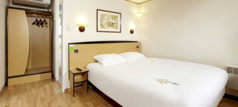 Hotel De La Briere Trignac Eksteriør bilde